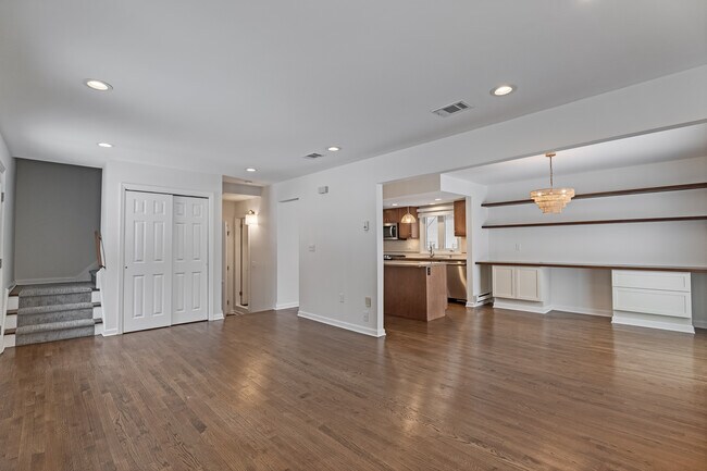 Foto del edificio - 8 Somerset Hills Village