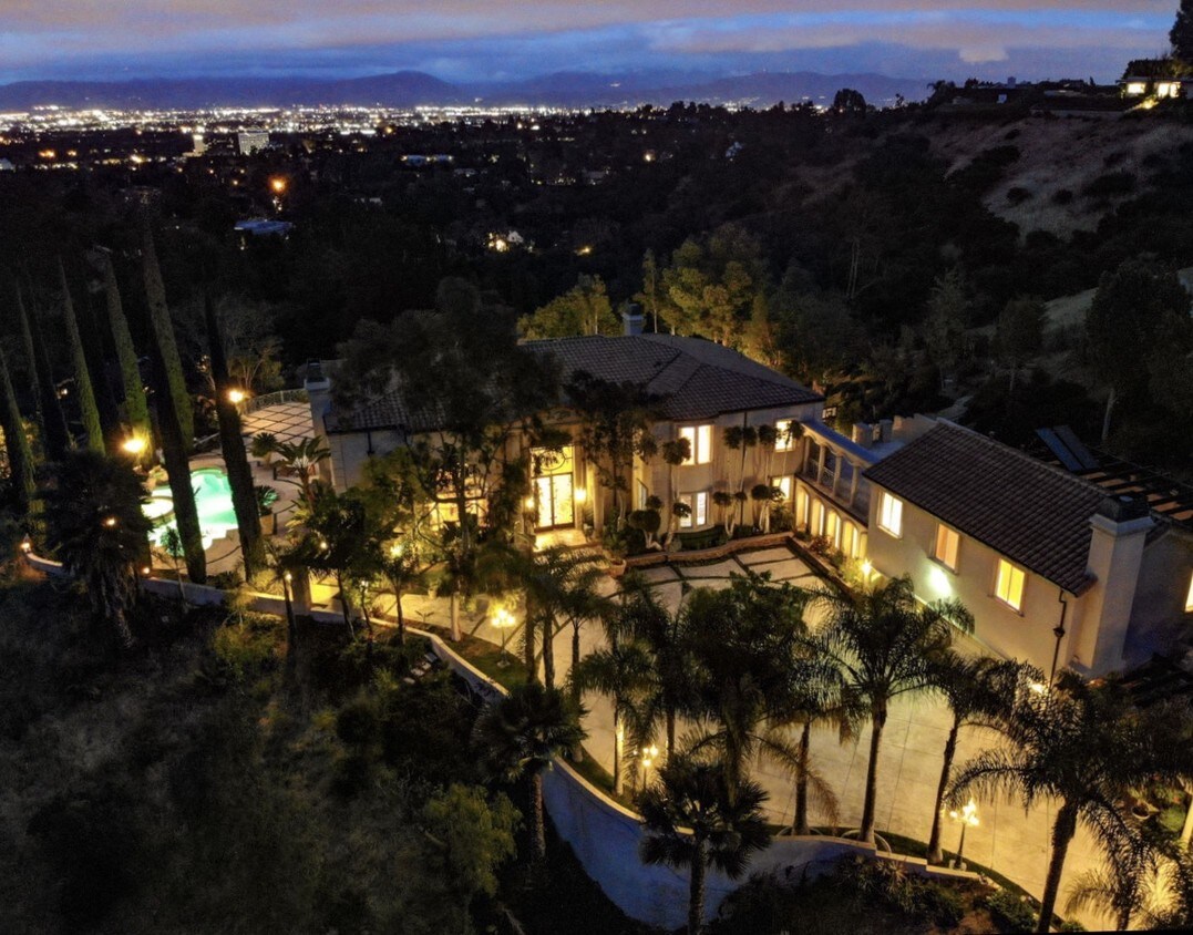 16980 Escalon Dr, Los Angeles, CA 91436 House Rental in Los Angeles