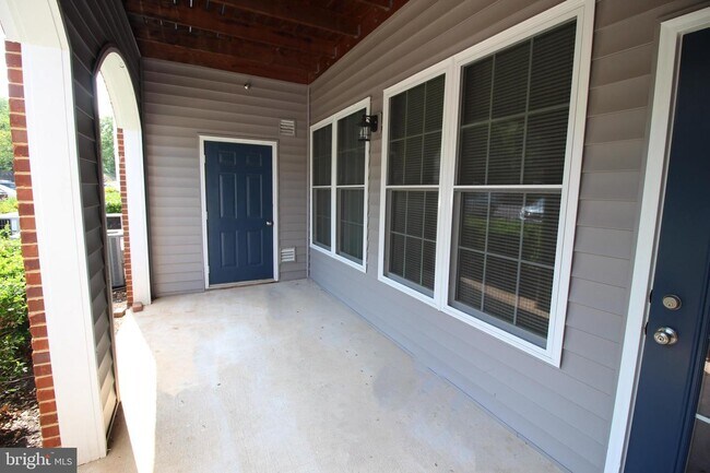 Building Photo - 46622 Drysdale Terrace