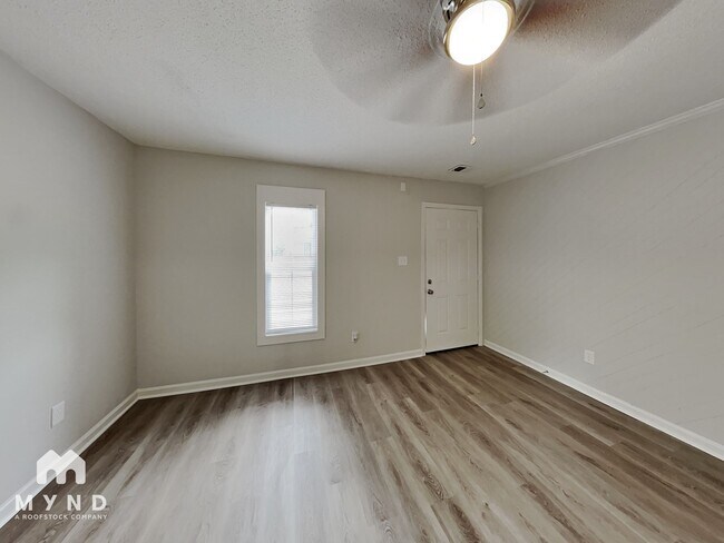 Building Photo - 4040 Lehi Dr