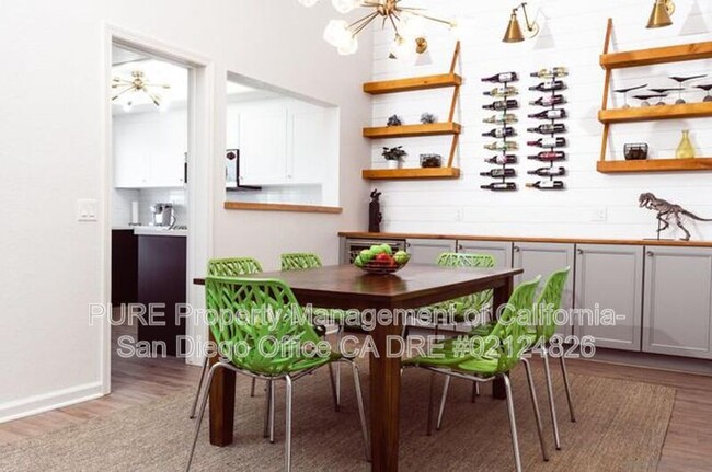 Building Photo - 15677 Via Calanova