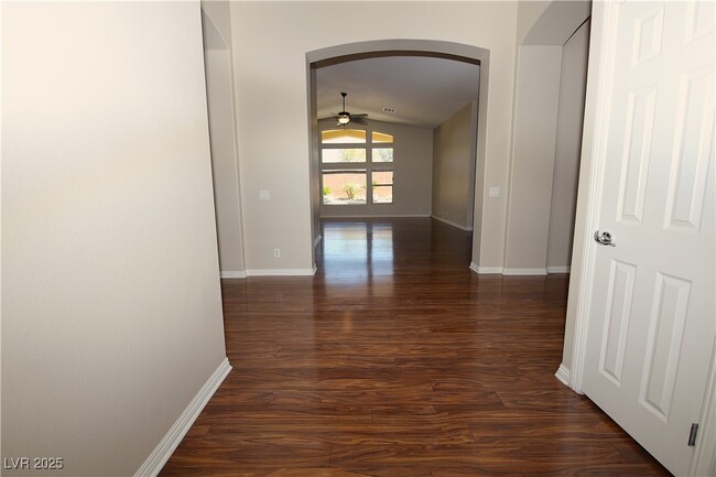 Building Photo - 6064 W Alpine Estates Cir