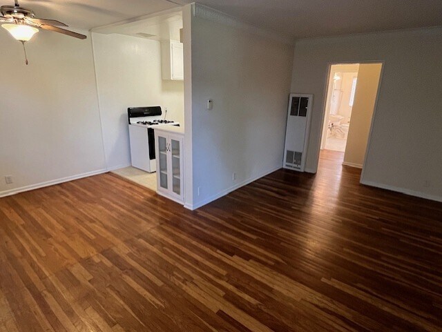Foto del edificio - 3175 S Barrington Ave