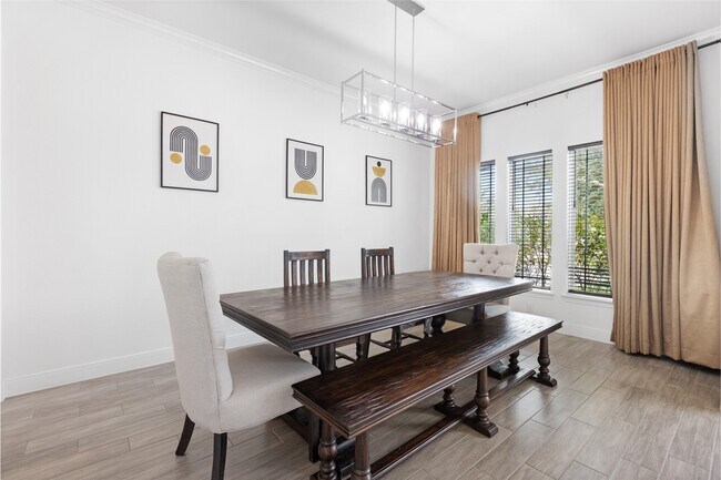 Foto del edificio - 5006 Bent Tree Dr