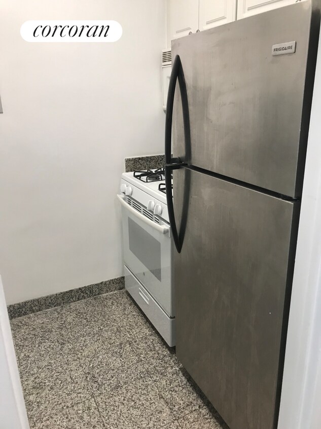 Foto del edificio - 166 E 63rd St