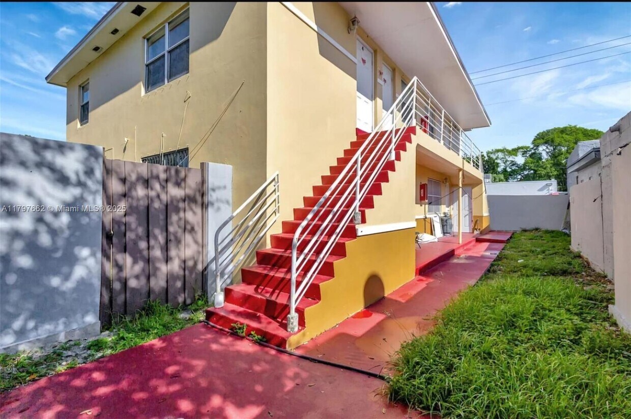 Foto principal - 1006 10th St