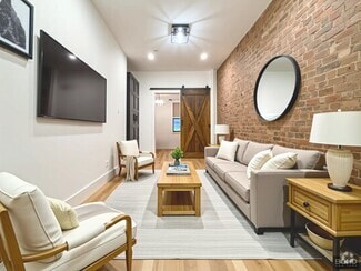 Building Photo - 298 Nassau Ave