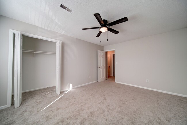 Interior Photo - Arlington Village Townhomes