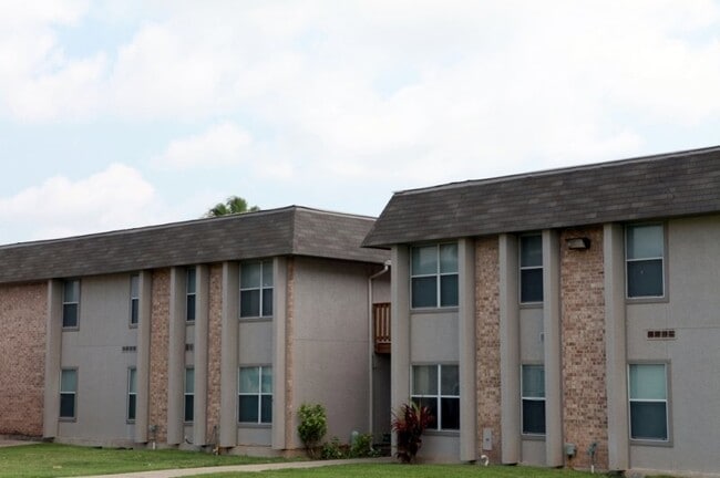 Building Photo - 2735 Rockwell Dr