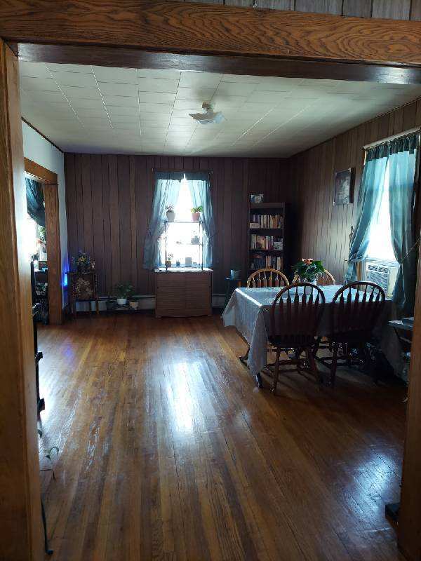 Building Photo - 3267 S Main St