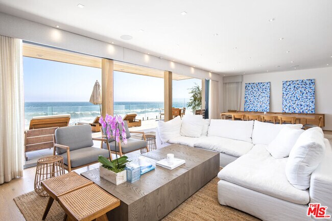 Foto del edificio - 21516 Pacific Coast Hwy