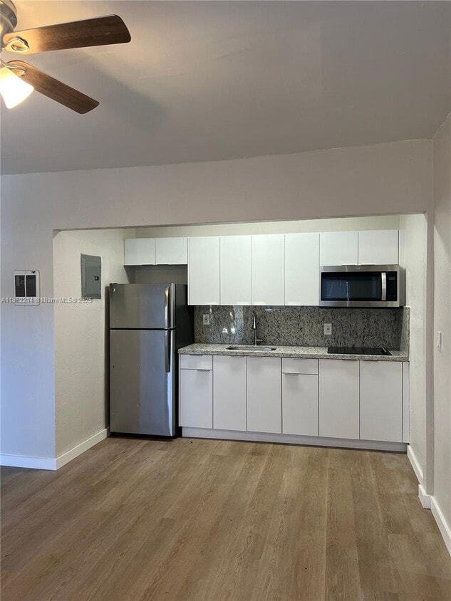 Primary Photo - 361 Sharar Ave