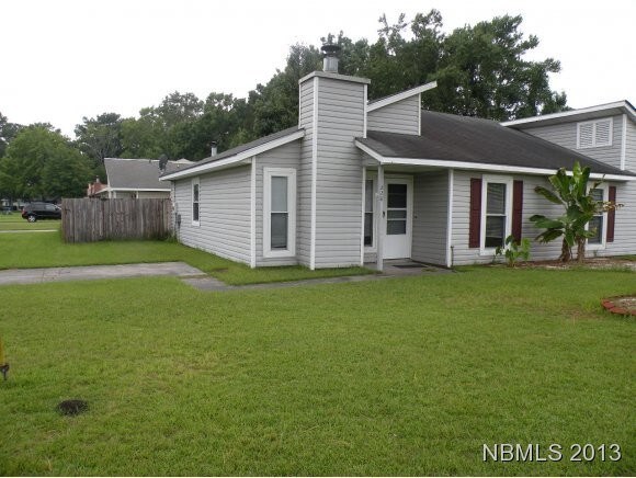 Primary Photo - 228 Webb Blvd