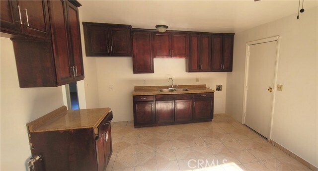 Foto del edificio - 3638 E 54th St