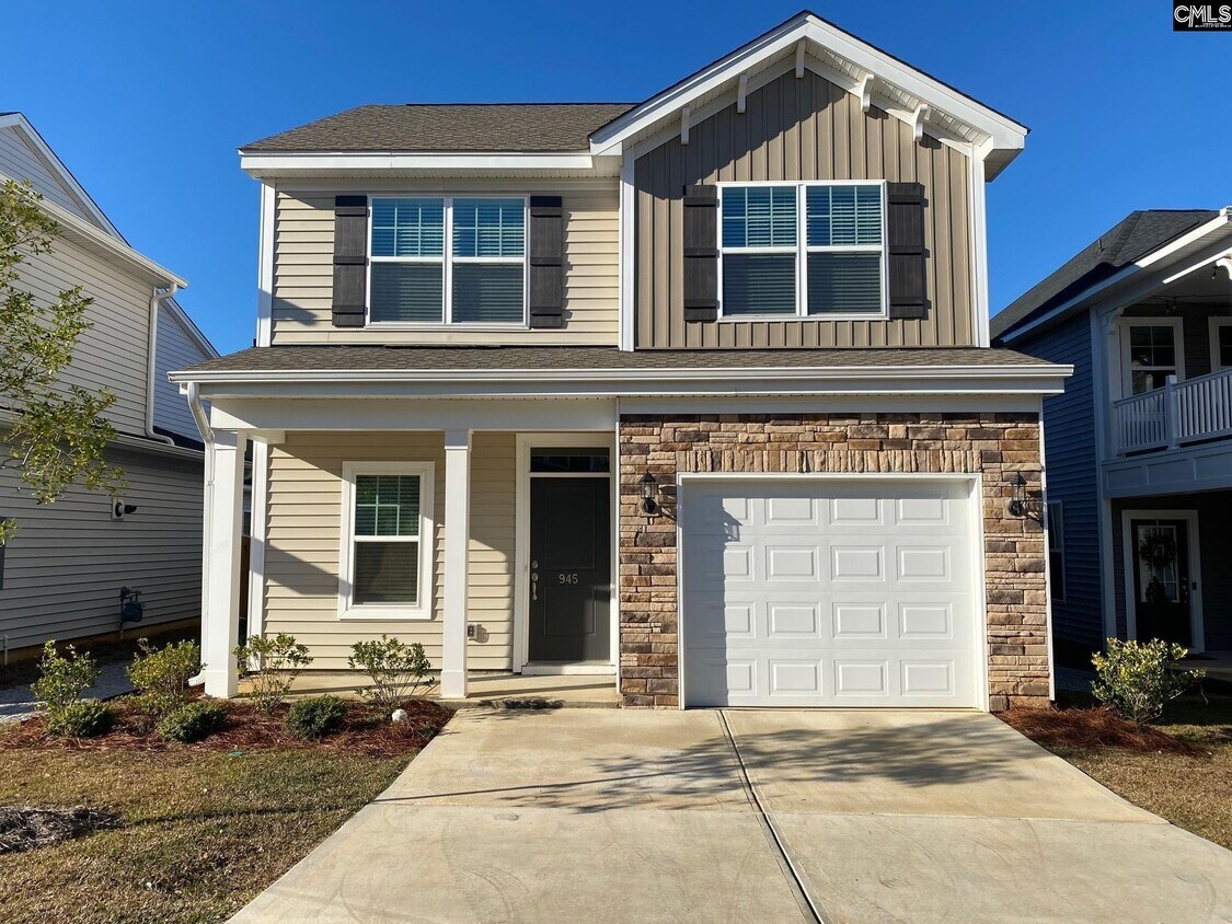 Foto principal - 945 Bergenfield Ln