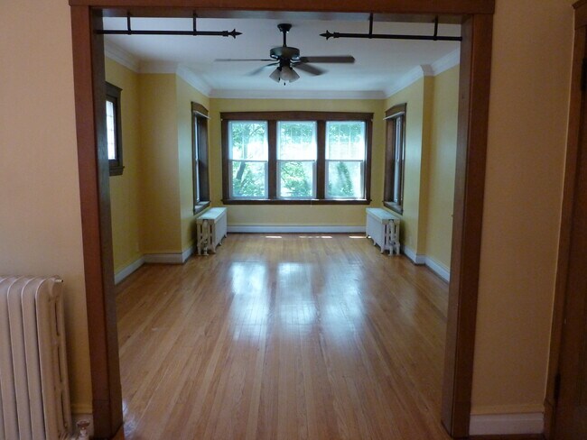 Foto del edificio - 4037 N Long Ave