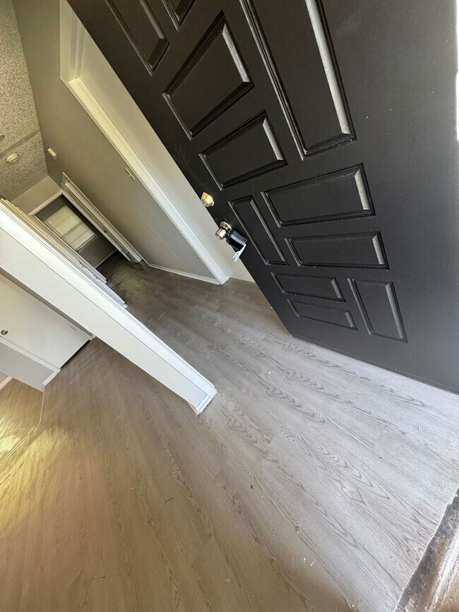 Foto del edificio - 2604 Timberlake Dr