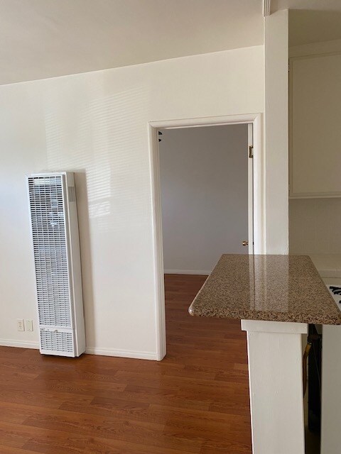 Family room - 14805 Hawthorne Blvd