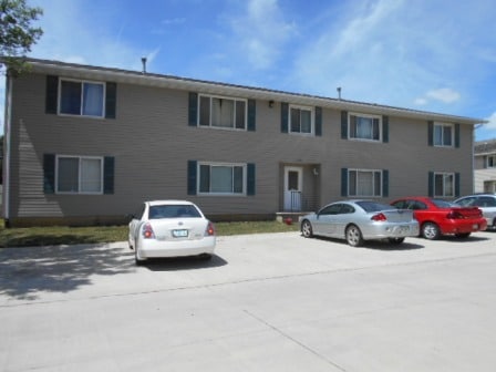 Building - 3301 Cobblestone Cir
