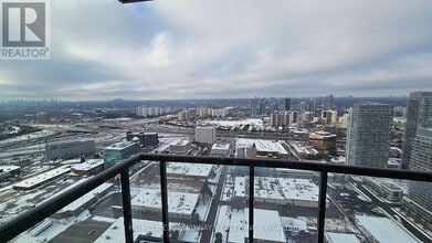 Building Photo - 325 Yorkland Blvd