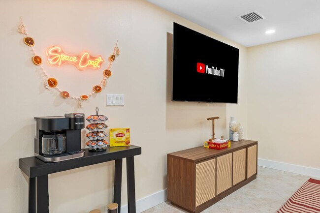 Foto del edificio - 79 S Brevard Ave