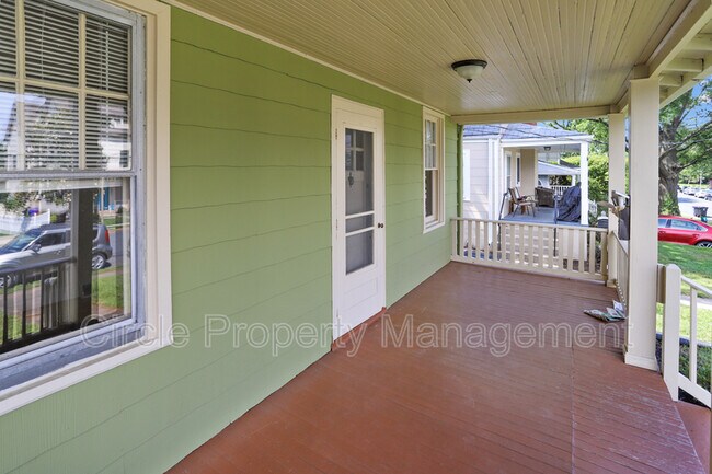 Foto del edificio - 724 N Cleveland St