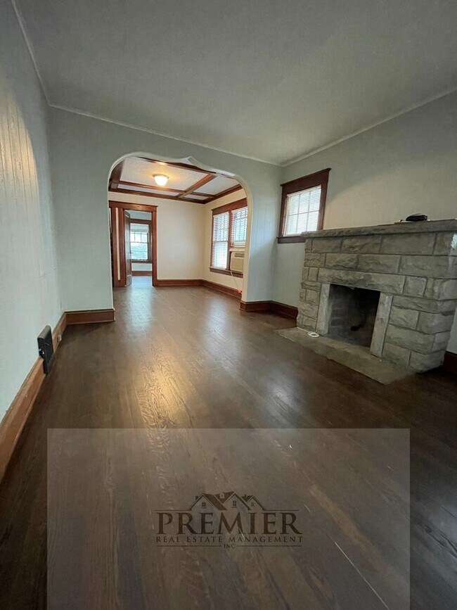 Foto del edificio - 4545 Fairmount Ave