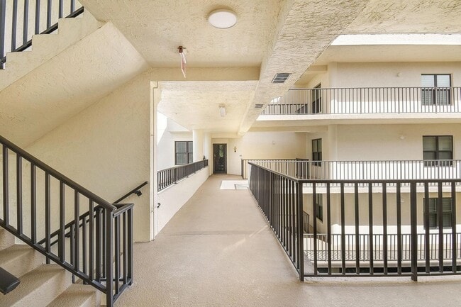 Photo - 221 NE Plantation Rd Apartment