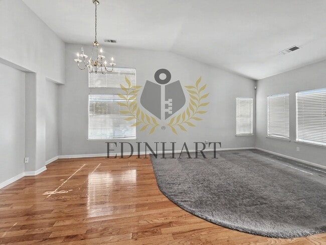 Foto del edificio - 5774 N State St