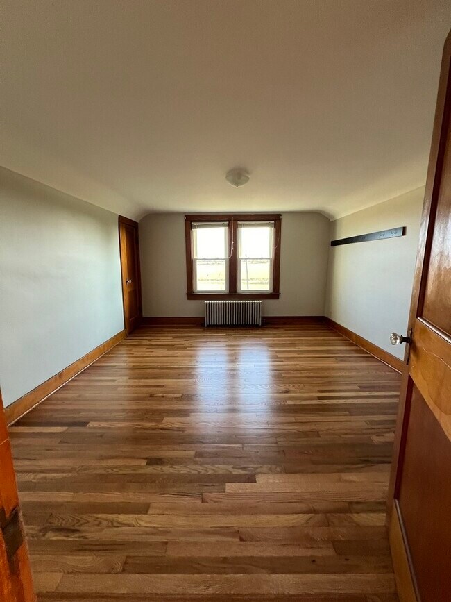 Foto del edificio - 124 E Eagle Lake Rd