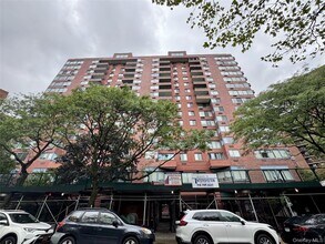 Building Photo - 62-54 97th Pl