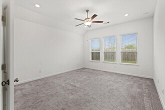 Building Photo - 4915 Sierra Ridge Dr