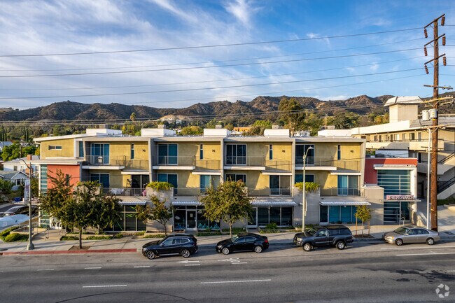Building Photo - 1463 Colorado Blvd