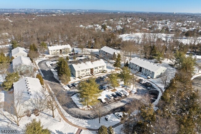 Foto del edificio - 62 Eton Way