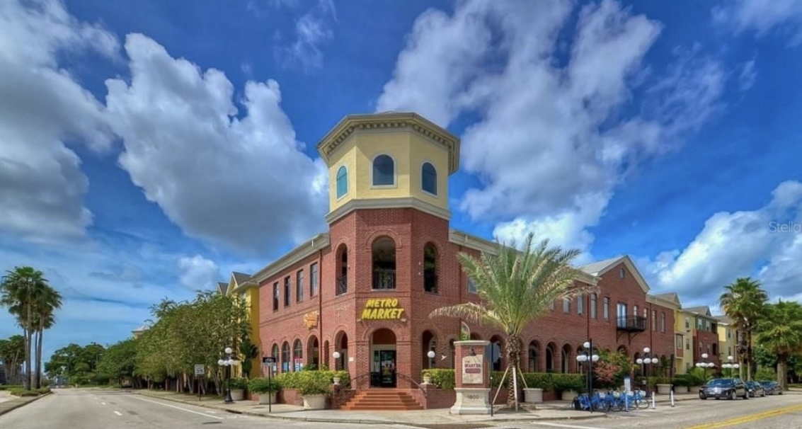 Foto principal - 1810 E Palm Ave