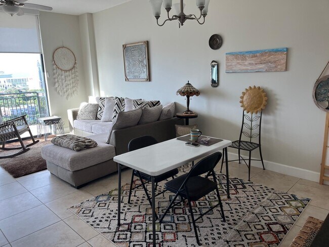 Foto del edificio - 1300 Ponce de Leon Blvd