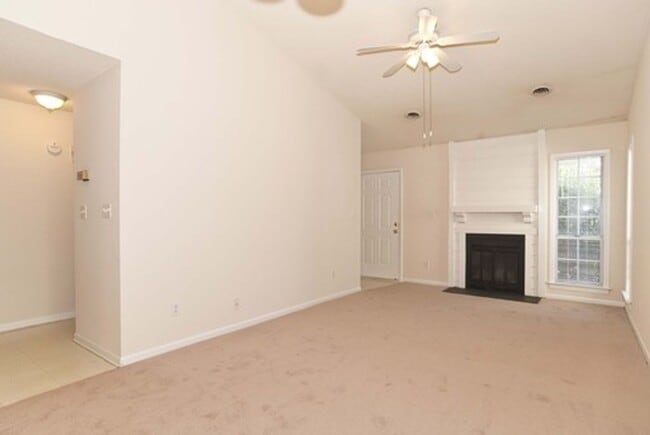 Building Photo - 4105 Kenan Ct