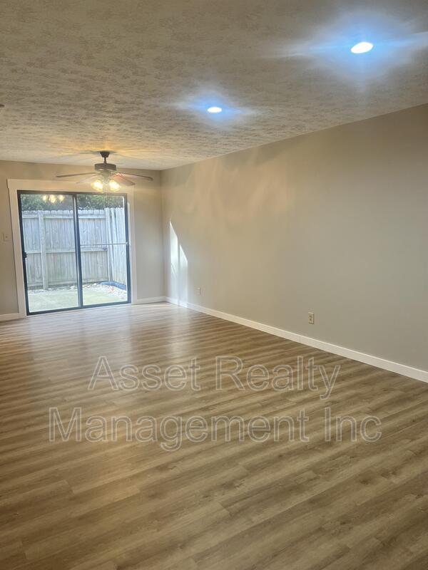 Foto del edificio - 2705 Sood Rd