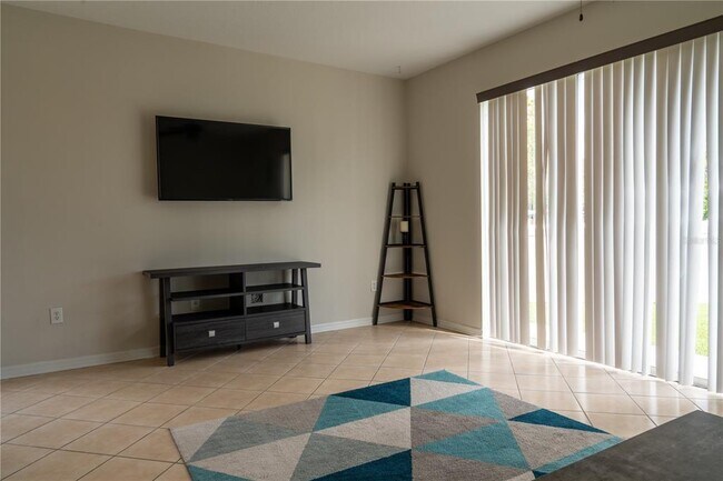 Foto del edificio - 6941 47th Way N