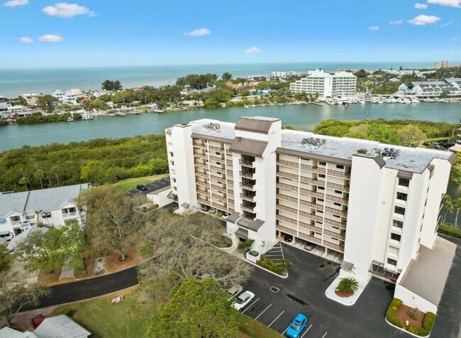 Building Photo - 11590 Shipwatch Dr