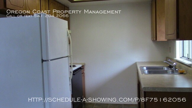 Building Photo - 3940 Evergreen Ave
