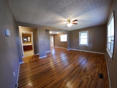 Foto del edificio - 437 Cedar Ave