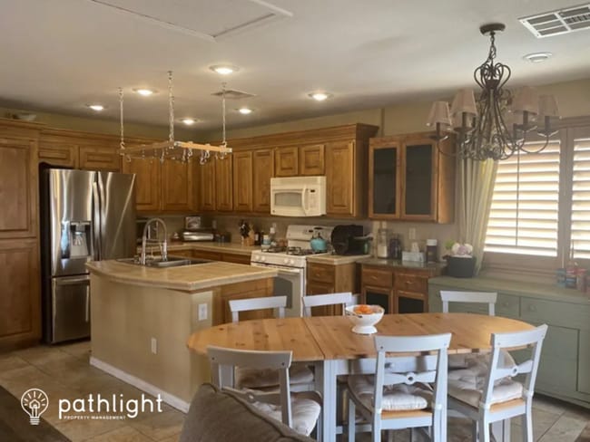 Building Photo - 7890 Glowing Sky Avenue, Las Vegas, NV, 89113