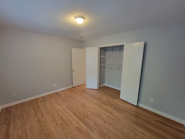 Foto del edificio - 3 Bedroom 2 Bathroom Condo
