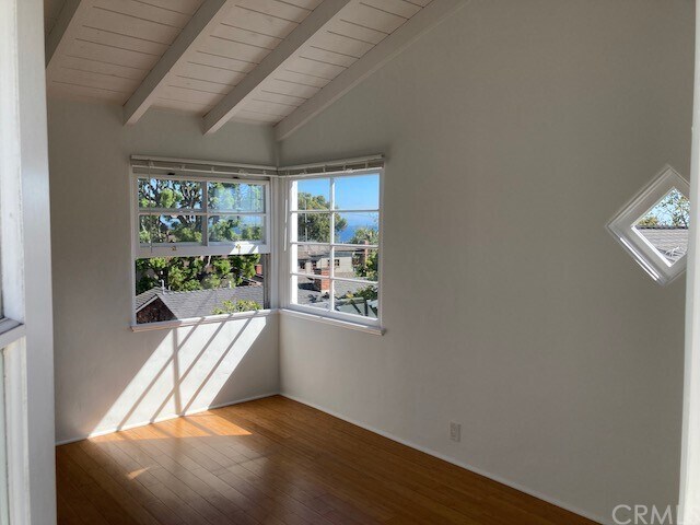 Building Photo - 661 Seaview St