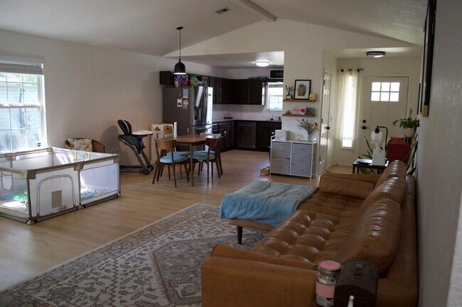 Foto del edificio - 2503 SW 10th St