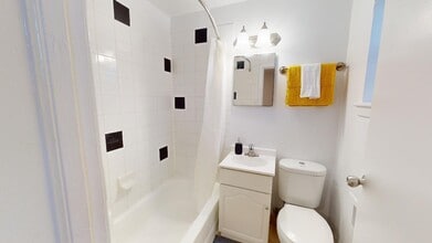 Interior Photo - Arbor Village Hollington