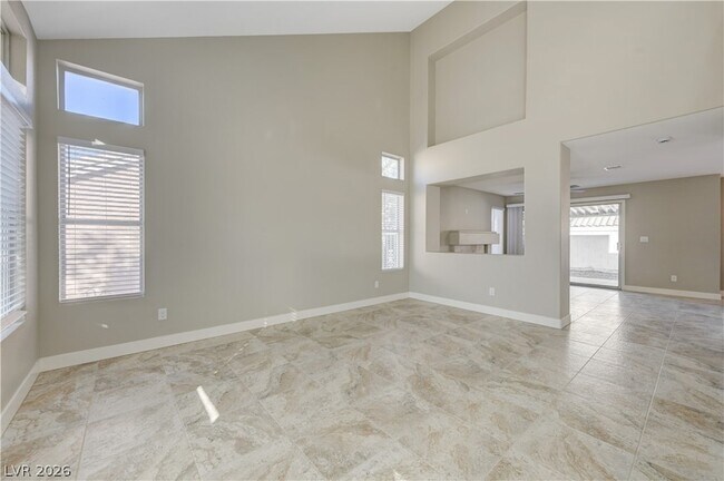 Building Photo - 170 Mirador St
