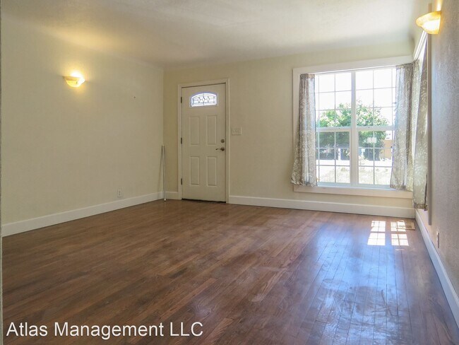 Building Photo - 2 br, 1 bath House - 785 Norman Ave NE