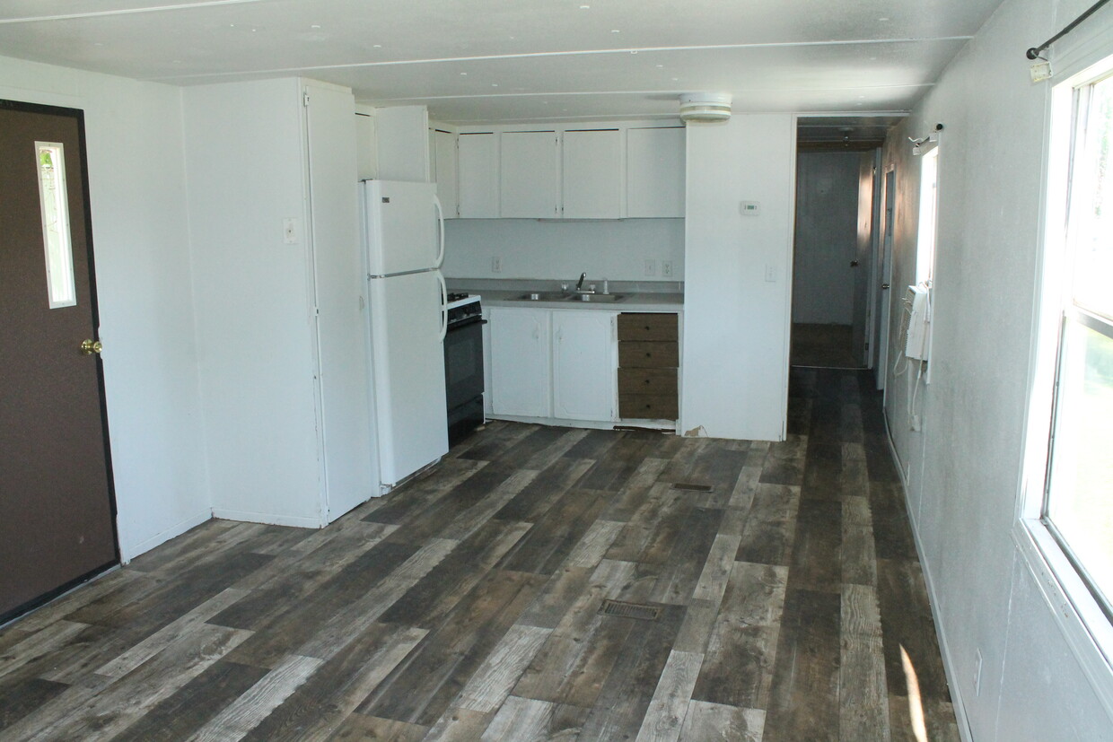 Kitchen - 108 E Cherry St